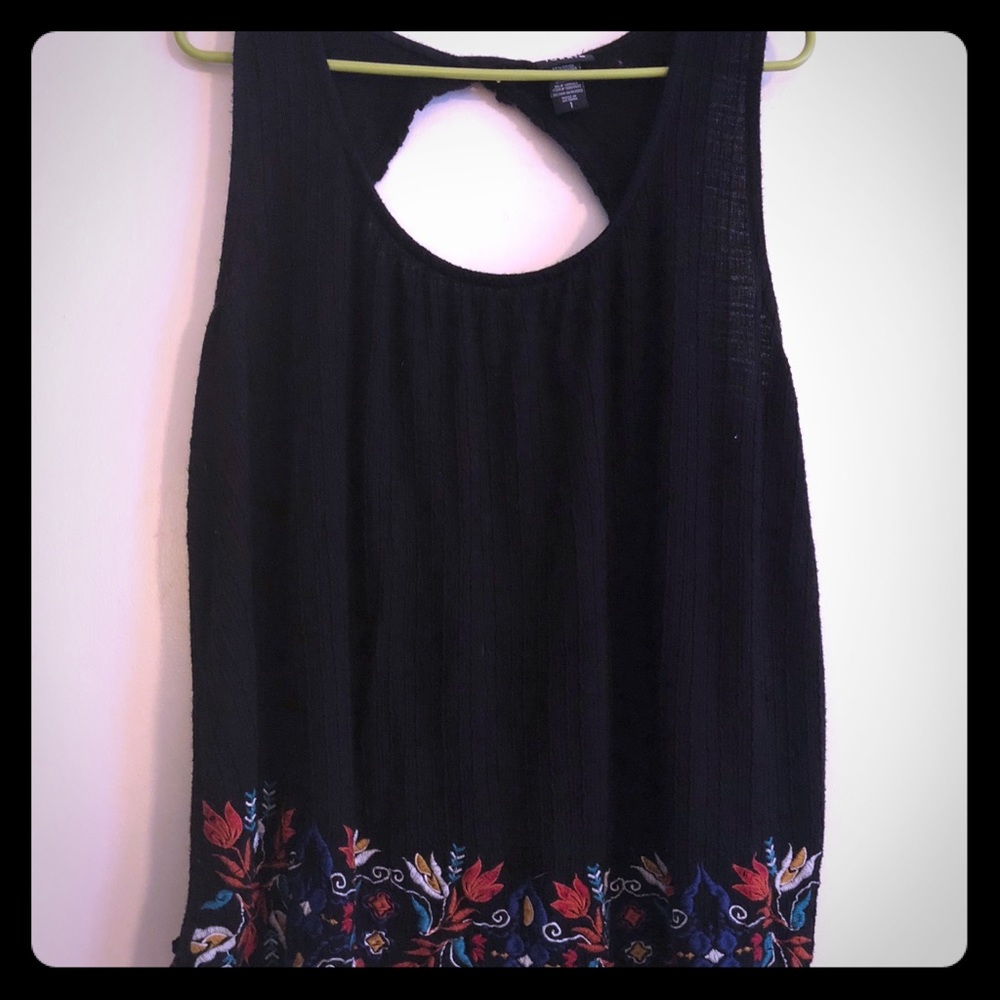 Torrid size 1 fun shirt